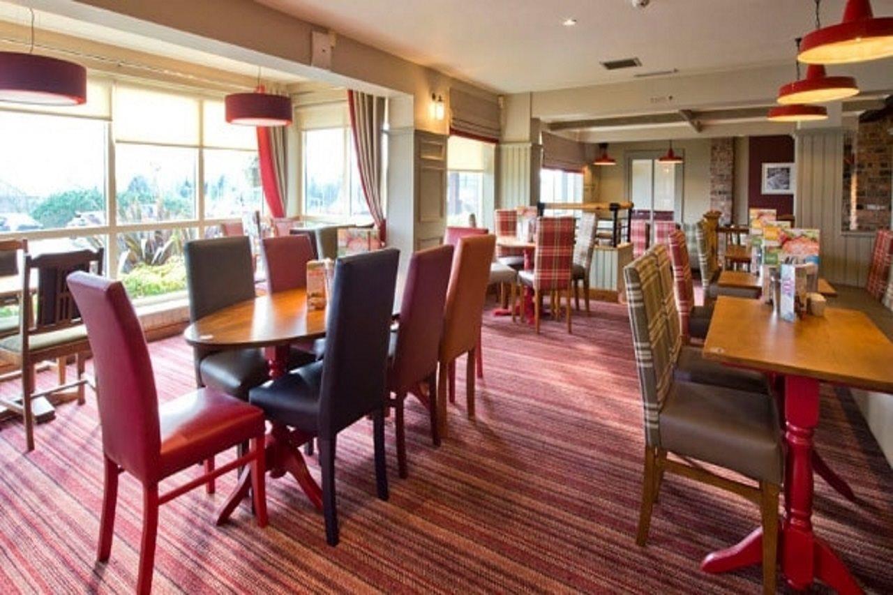 Premier Inn Norwich - Broadlands Park Thorpe St Andrew 外观 照片